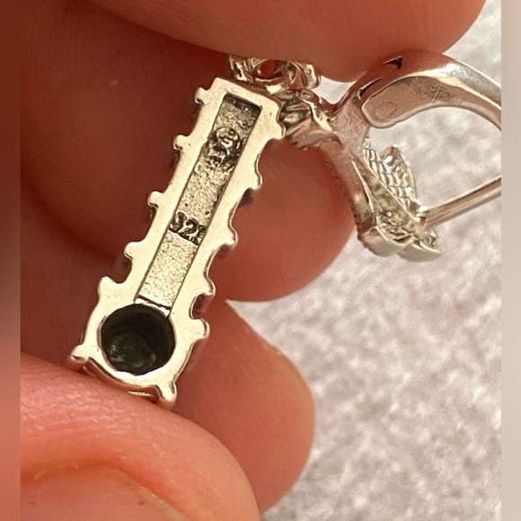 Elegant Silver and Black Dangle Earrings. Vintage sterling silver - Picture 4 of 7